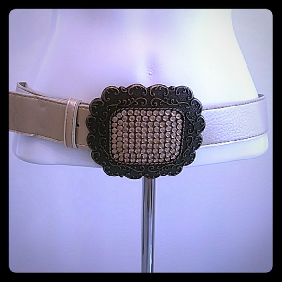 Gold Belt NWOT - Picture 4 of 7